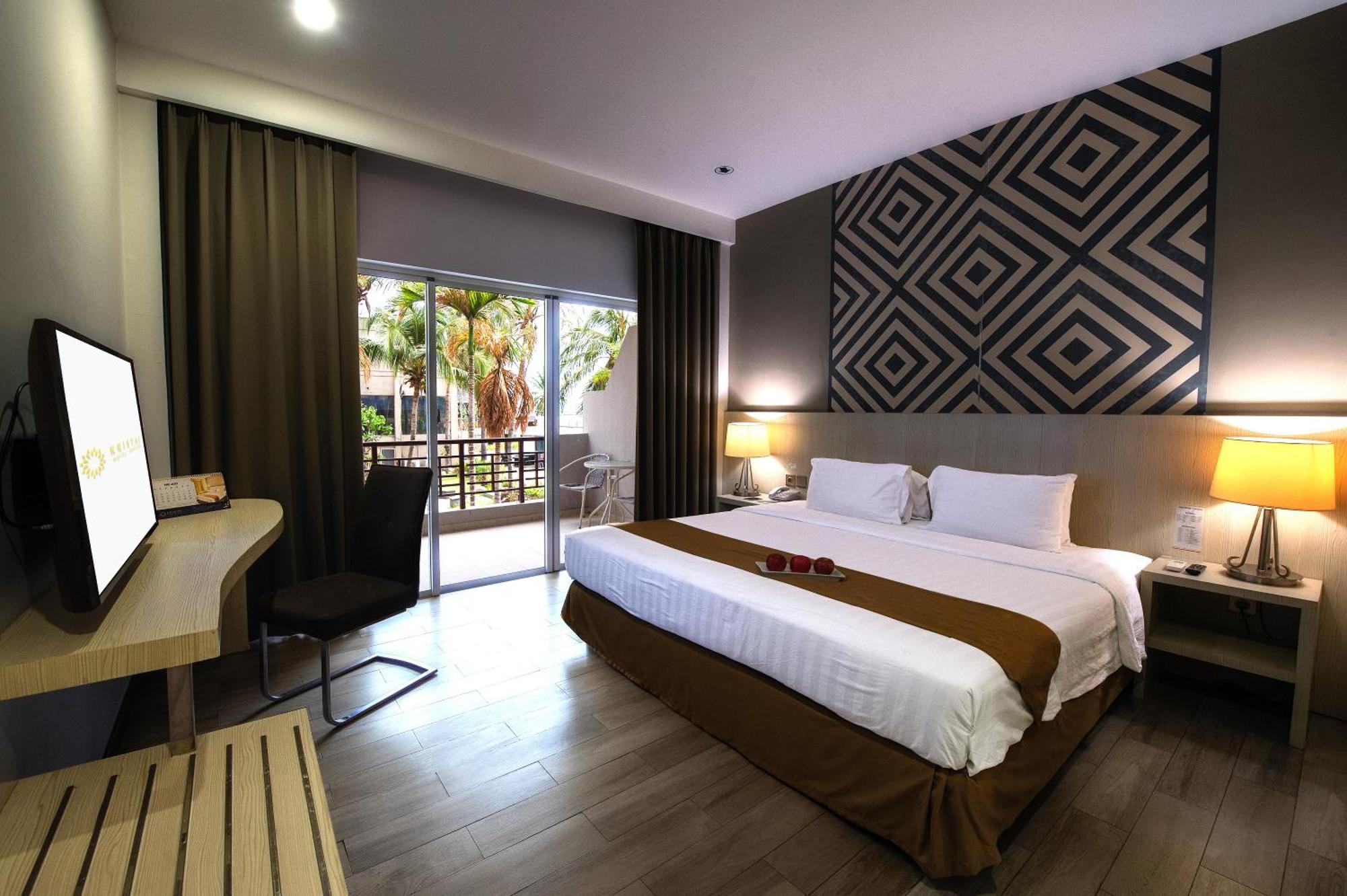 Kristal Hotel Kupang Kupang  Exterior photo
