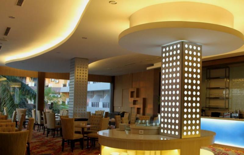 Kristal Hotel Kupang Kupang  Exterior photo